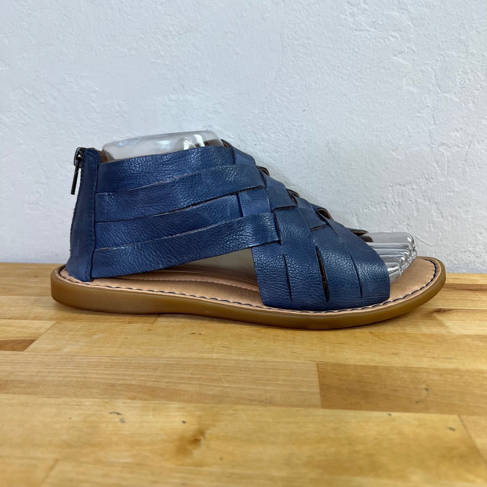 Born Sandals Iwa Women Size 7 Blue Leather Woven Gladiator Back Zip Flat Comfort